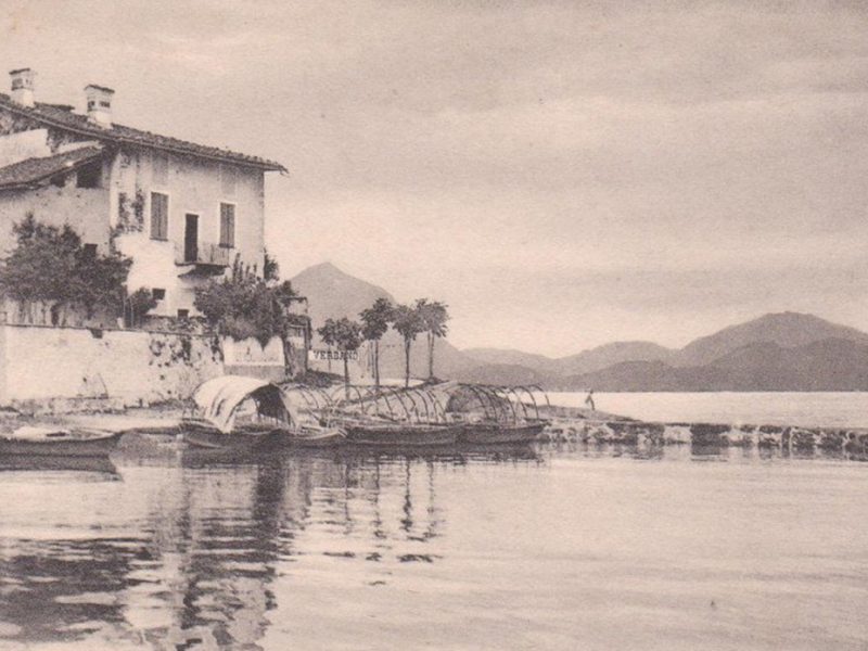 L'antico molo in una cartolina viaggiata nel 1910